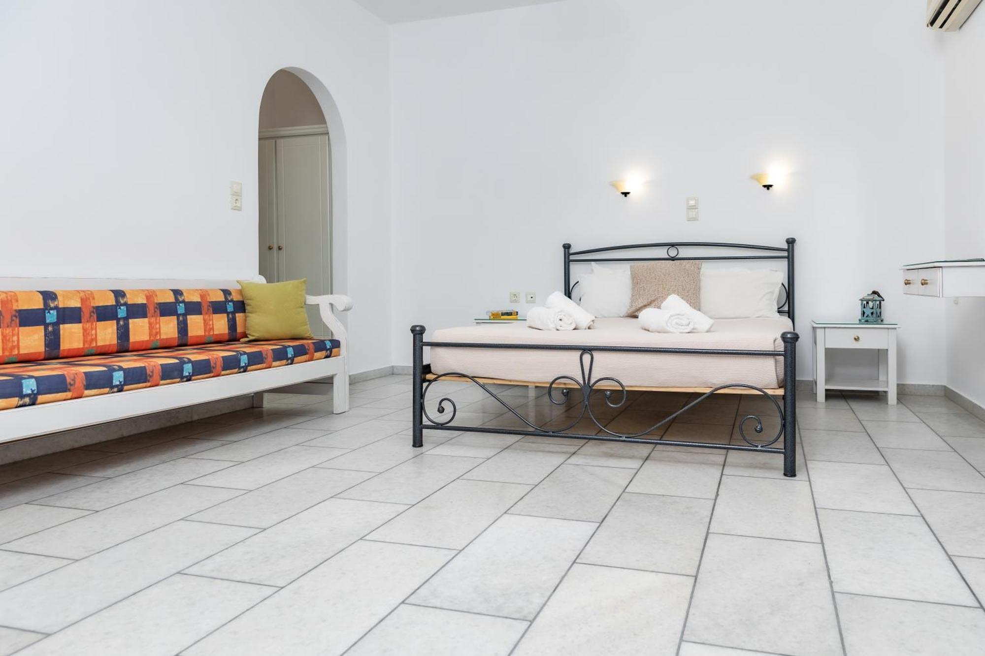 Naxos City Depis Studios & Apartments מראה חיצוני תמונה