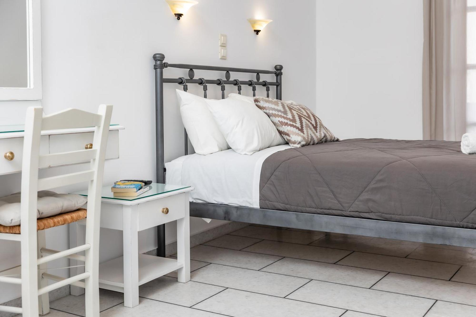Naxos City Depis Studios & Apartments מראה חיצוני תמונה