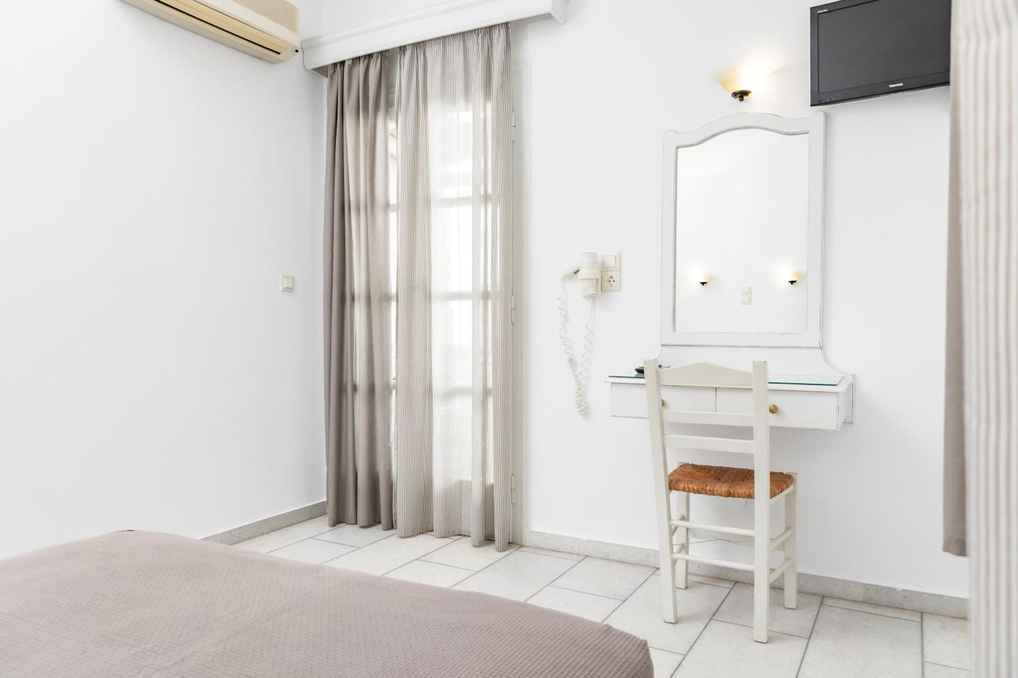 Naxos City Depis Studios & Apartments מראה חיצוני תמונה