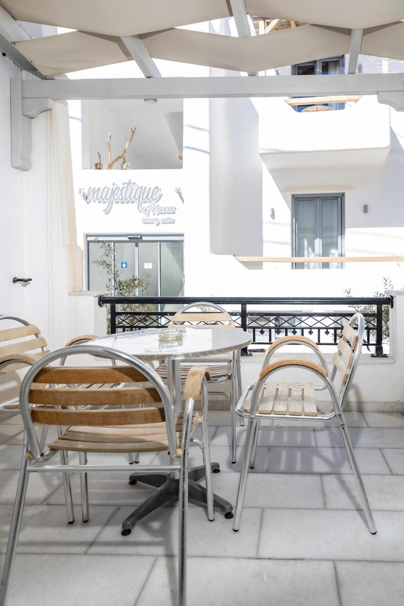 Naxos City Depis Studios & Apartments מראה חיצוני תמונה