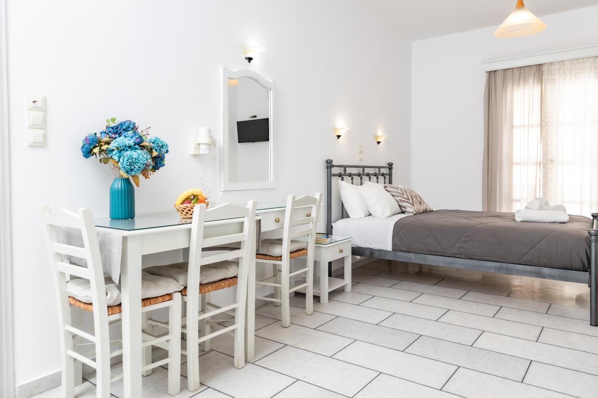 Naxos City Depis Studios & Apartments מראה חיצוני תמונה
