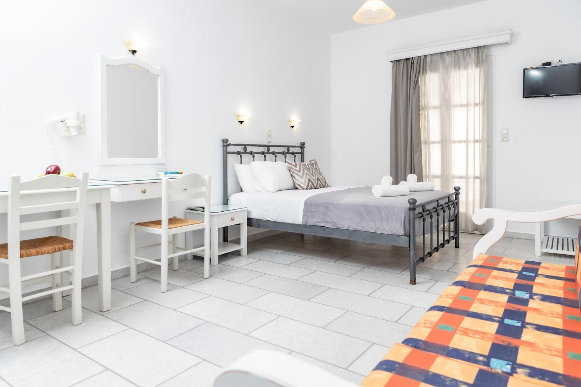 Naxos City Depis Studios & Apartments מראה חיצוני תמונה
