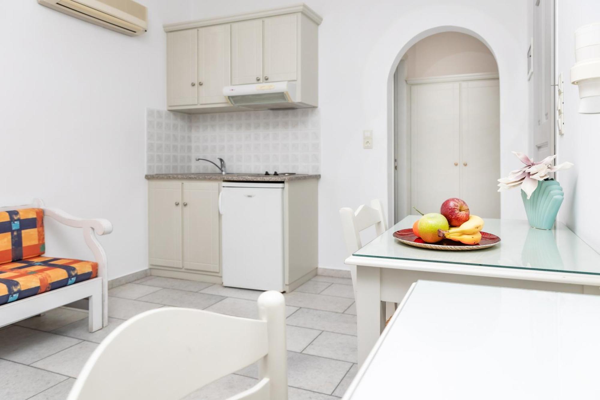 Naxos City Depis Studios & Apartments מראה חיצוני תמונה