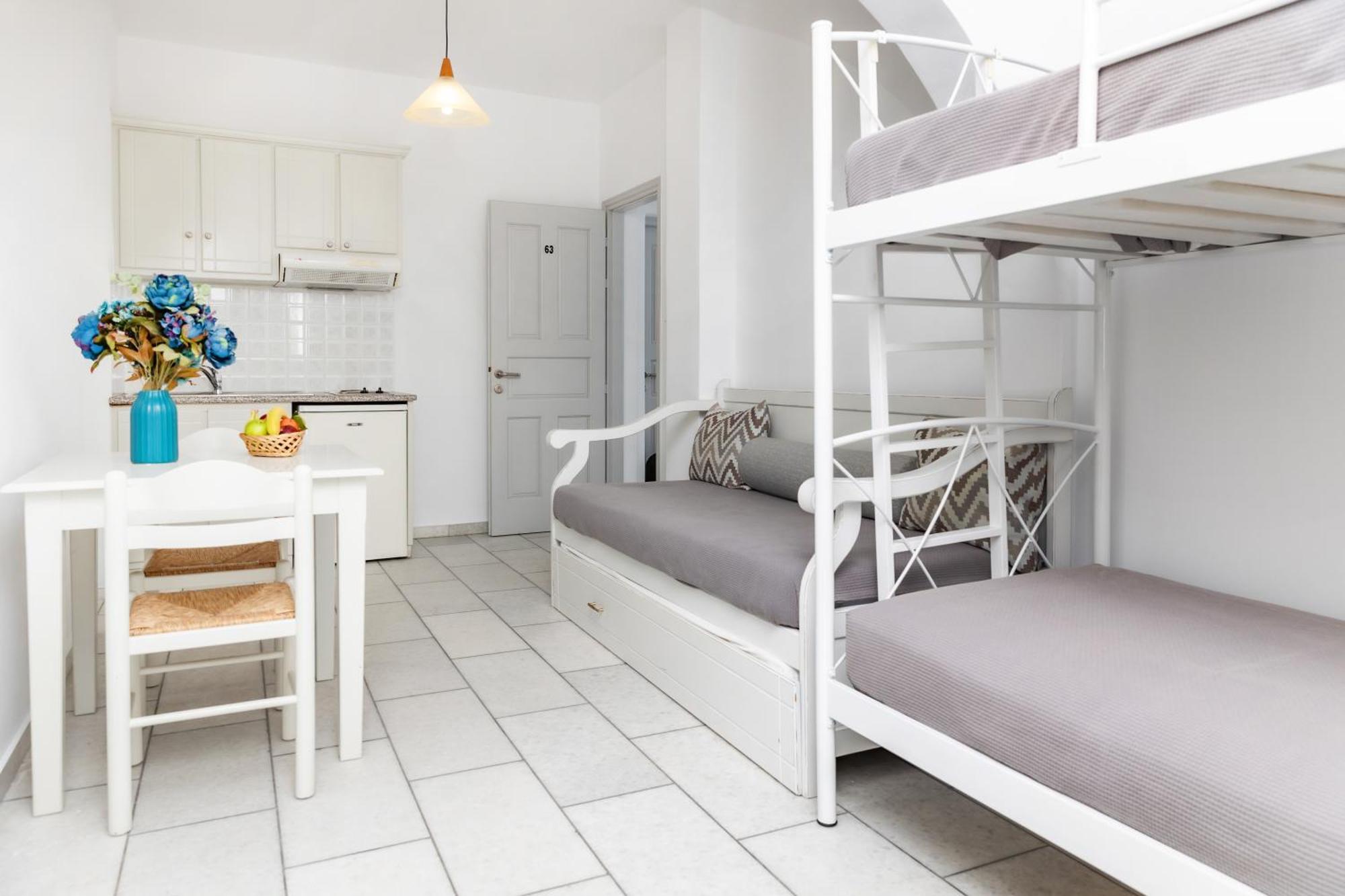 Naxos City Depis Studios & Apartments מראה חיצוני תמונה