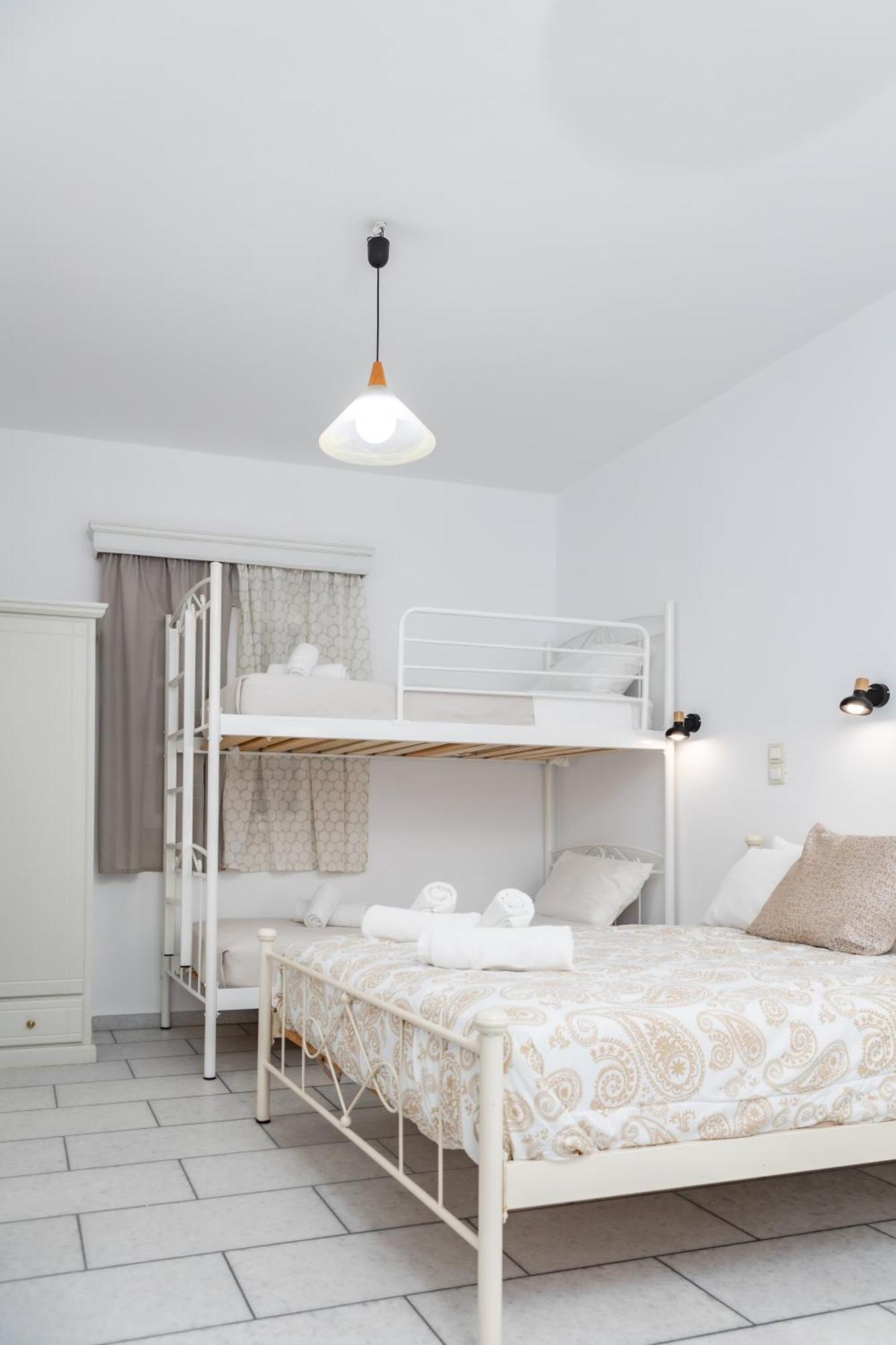 Naxos City Depis Studios & Apartments מראה חיצוני תמונה